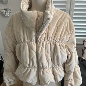 Sadie & Sage cream colored puffer coat ladies medium